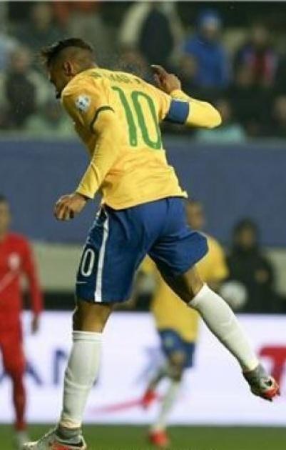 البرازيل تفلت من مفاجأت بيرو