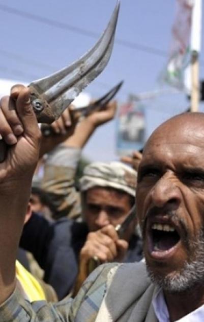 قتلى بمعارك عنيفة وسط اليمن والتحالف يواصل غاراته