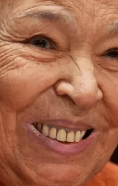 السعداوي تطالب الرجال بلبس الحجاب لأن النساء ينظرن لهم بشهوة