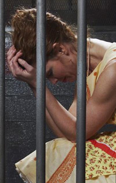 السجن لمكسيكية رفضت كي ملابس زوجها