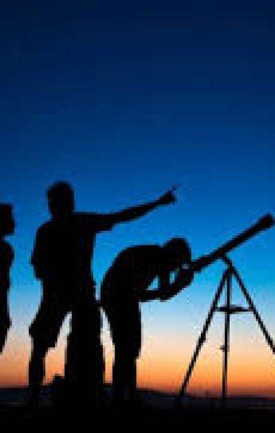 المشروع الاسلامي: رؤية الهلال الخميس غير ممكنة بالعين المجردة والتلسكوب