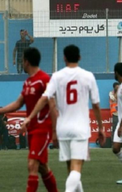 تقرير: لاعبون في منتخب الإمارات دخنوا الأرجيلة قبل مباراة فلسطين