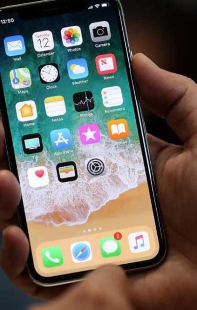 بالأرقام.. آيفون X أكثر الهواتف عرضة للتحطم