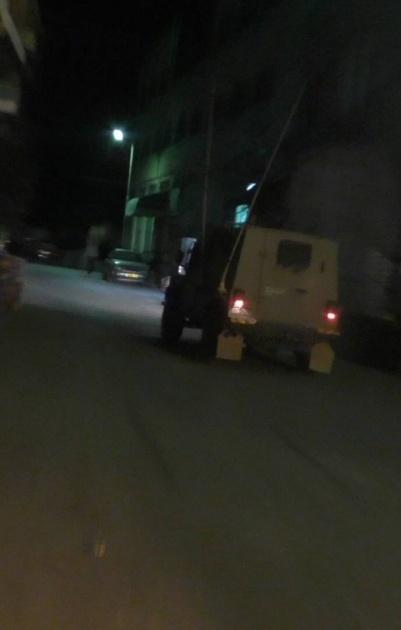 اختناقات ببيت أمر وإخطار بهدم صرح شهيد بالخليل