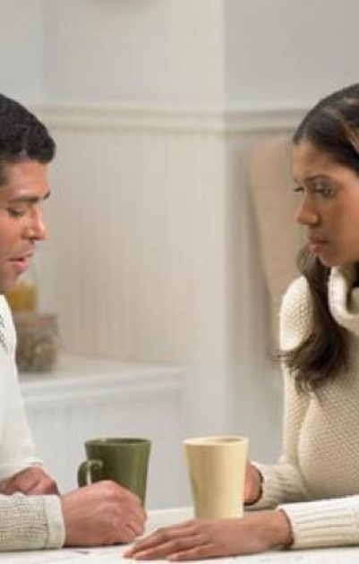 علمياً.. هذه أفضل طريقة لنقل خبر سيئ إلى الآخرين