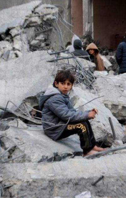 نسف منازل شرق غزة وإطلاق رصاص بخان يونس وجباليا