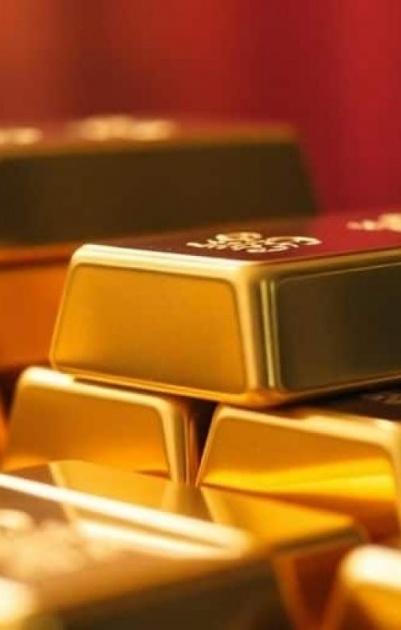 إرتفاع أسعار الذهب وتراجع النفط