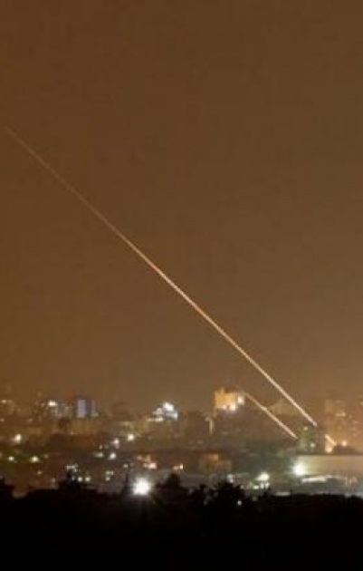 جيش الاحتلال يزعم رصد إطلاق صاروخ من قطاع غزة