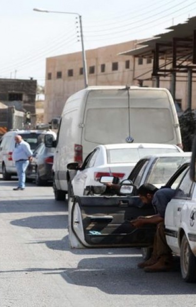 الاحتلال ينصب حاجزا عند مدخل قرية مراح رباح جنوب بيت لحم