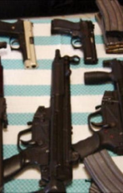 لائحة اتهام ضد ثلاثة من النقب بتهمة تهريب أسلحة من الأردن