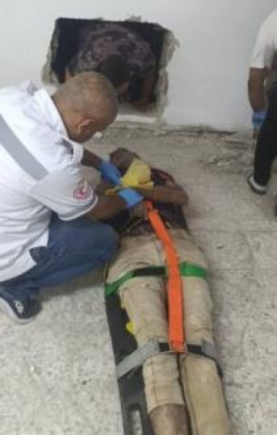 العثور على جثمان عامل من غزة داخل مقر لجنة زكاة طولكرم بعد اقتحام الاحتلال