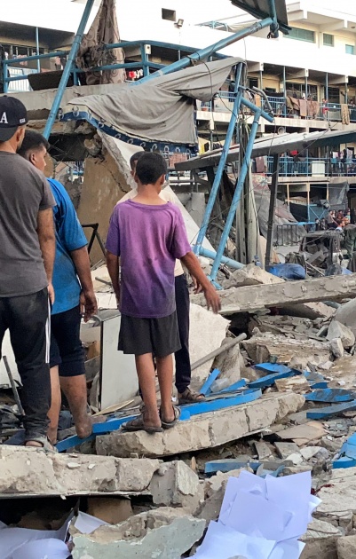 إصابة خطيرة إثر قصف الاحتلال مدرسة تؤوي نازحين وسط غزة