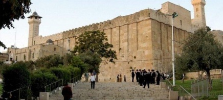 بذريعة الأعياد اليهودية: الاحتلال يغلق الحرم الإبراهيمي ويعرقل العملية التعليمية بمدرستي الفيحاء والإبراهيمية