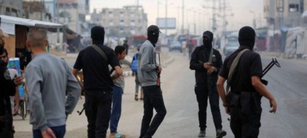 مسلحون يغتالون ضابطا في الامن الداخلي بمخيم المغازي وسط قطاع غزة