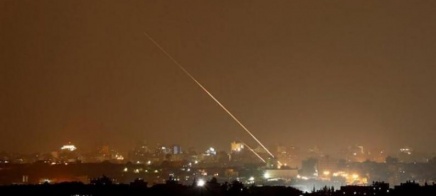 جيش الاحتلال يزعم رصد إطلاق صاروخ من قطاع غزة