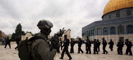 الاحتلال يواصل إغلاق المسجد الأقصى وكنيسة القيامة لليوم الـ40