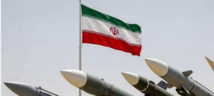 إيران: حرس الثورة يستهدف زورقاً أميركياً مسيّراً عند مدخل مضيق هرمز