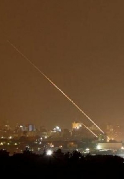 جيش الاحتلال يزعم رصد إطلاق صاروخ من قطاع غزة