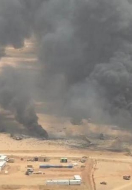 القوات المسلحة اليمنية تعلن استهداف أرامكو في ينبع وقاعدة خميس مشيط بصواريخ باليستية وطائرات مسيرة