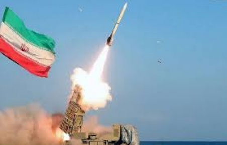 إيران تُهدد بزرع ألغام ووقف الملاحة في الخليج بحال استهداف جزرها أو سواحلها