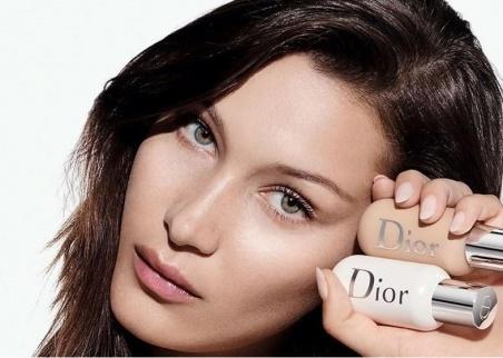 كشف حقيقة تخلي 