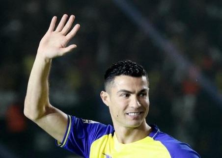 رونالدو يواصل التألق رغم تعثر النصر