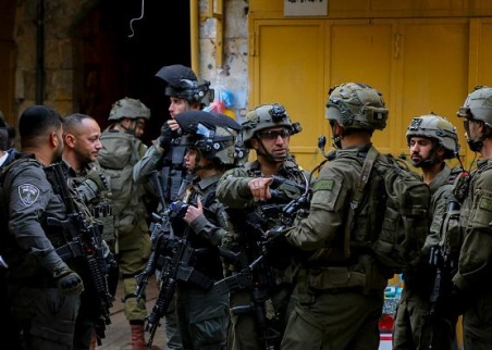 اقتحام منازل واستدعاءات أهالي الأسرى المقدسيين المقرر الإفراج عنهم اليوم