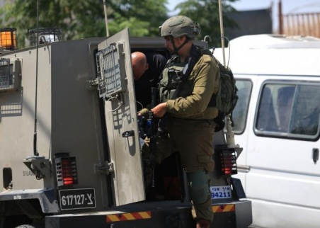 قوات الاحتلال تعتقل شابين من كفل حارس شمال غرب سلفيت