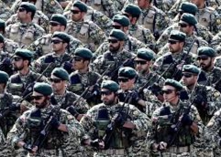 الجيش الإيراني يحذر: أي حرب قادمة ستشمل كامل المنطقة والقواعد الأمريكية