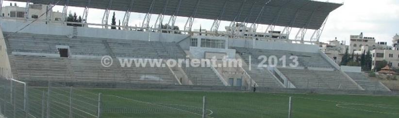 الاحتلال يمطر ملعب الخضر بقنابل الغاز