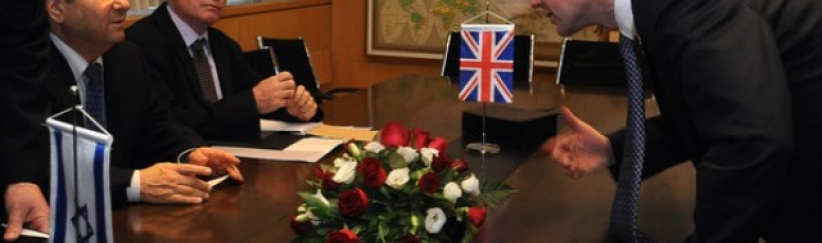 بريطانيا تحذر إسرائيل: لا تلعبي بالنار!