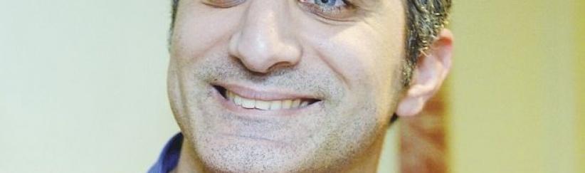 باسم يوسف يفوز بجائزة 