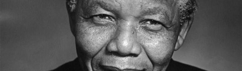 الرئيس يأمر بتنكيس الأعلام ويعلن الحداد على وفاة مانديلا