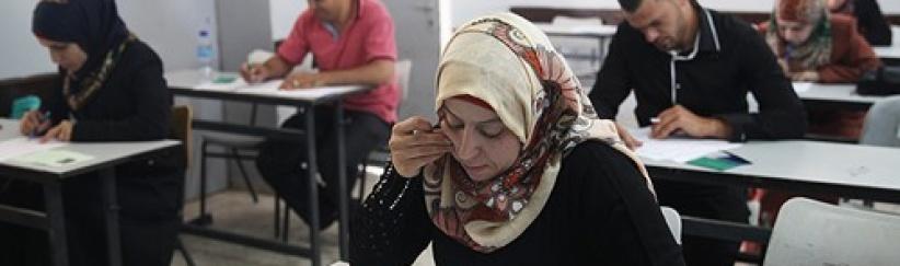 43 ألف خريج بالضفة يتقدمون لامتحان التوظيف