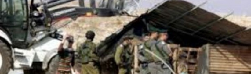 بيت لحم: الاحتلال يخطر بهدم 'بركس' وإيقاف البناء بثلاثة منازل