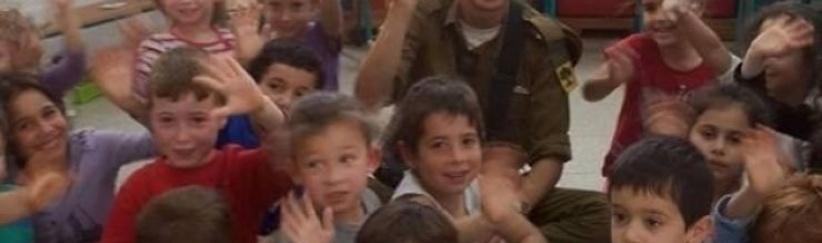 إضراب مدارس الطيبة في الداخل المحتل احتجاجا على استغلال الأطفال لتكريم جنود