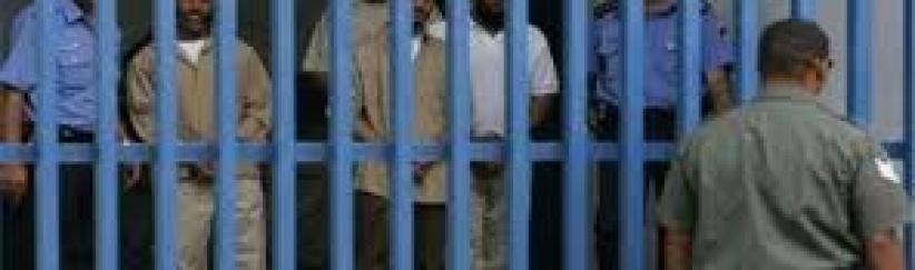 تردي الوضع الصحي لعدد من الأسرى في 'إيشل' و'النقب'