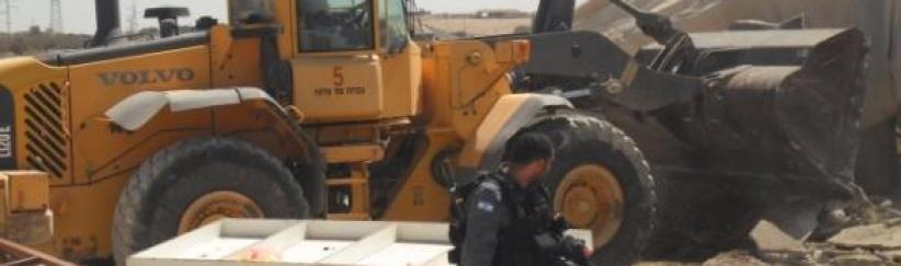 الاحتلال يخطر بهدم بركس جنوب بيت لحم