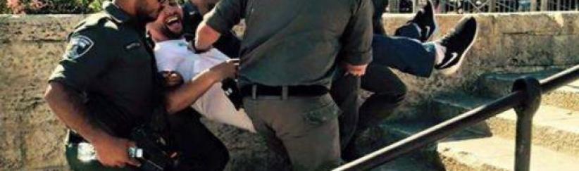 جنود الاحتلال يعتدون بالضرب على شاب مقدسي