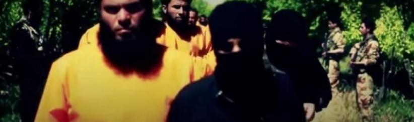 فيديو مروع ... اعدام 18 عنصرا من داعش على يد جيش الاسلام