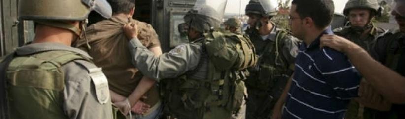 الاحتلال يعتقل مواطنين وطفلا من الخليل