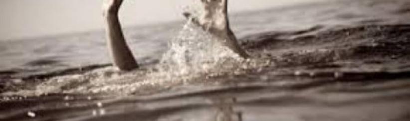 غرق طفلتين في بركة للسباحة وسط غزة