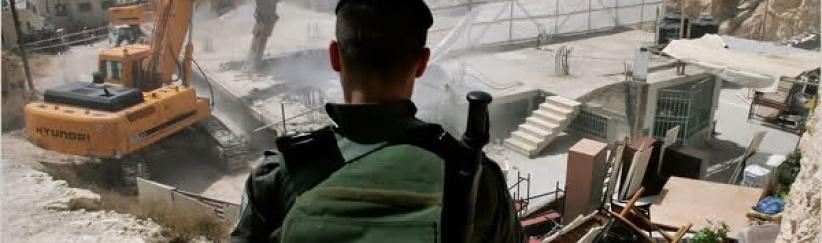 هدم قاعة أفراح ومنشآت تجارية شمال القدس