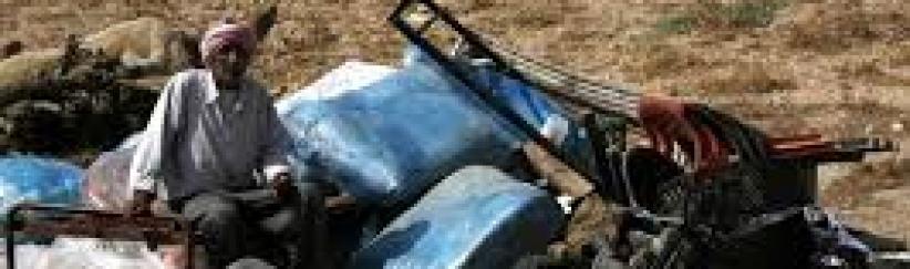 الاحتلال يسلم إخطارات بوقف البناء بمنشآت في الأغوار