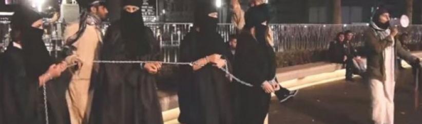 داعش يأسر 800 فتاة من التركمان لغايات المتاجرة