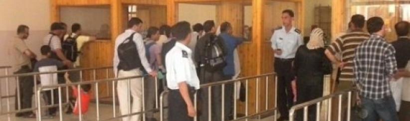 الشرطة: معبر الكرامة يعمل كالمعتاد في عيد الفطر.