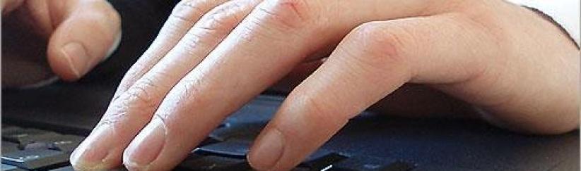 جريمة ابتزاز مالي عبر الفيسبوك والشرطة تلقي القبض عليه ” تفاصيل “