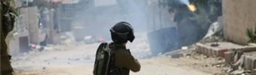 اصابات بالاختناق خلال مواجهات في مخيم العروب شمال الخليل