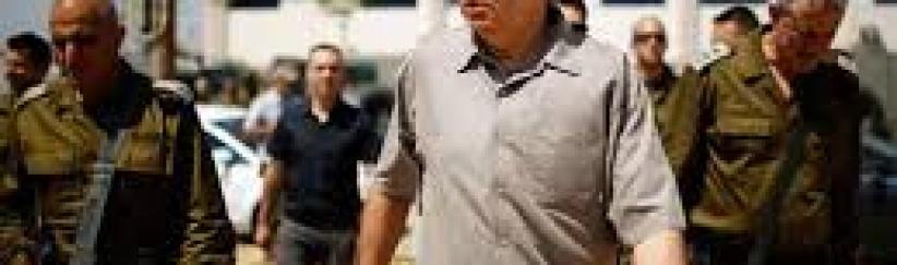 يعلون يتفقد مكان وقوع عملية بيت فوريك