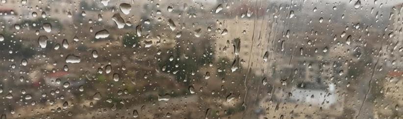 حالة الطقس- درجات الحرارة أدنى من معدلها بقليل والفرصة مهيأة لسقوط أمطار